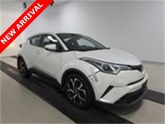 2018 Toyota C-HR XLE Premium's photo