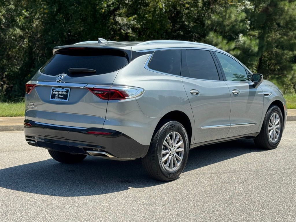 2023 Buick Enclave Essence photo 12