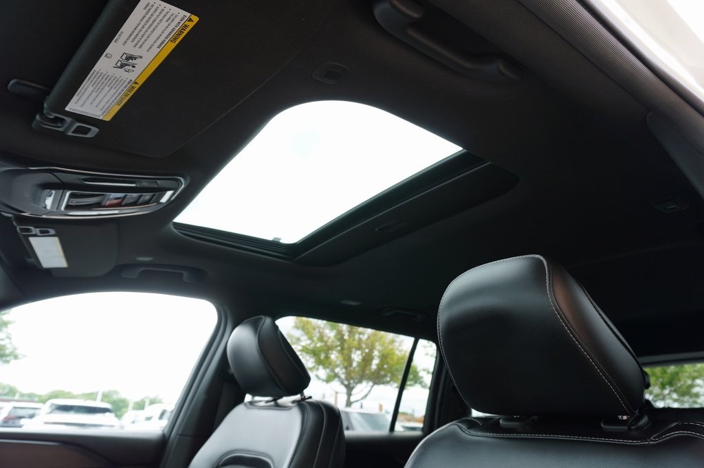 2023 Jeep Grand Cherokee Altitude photo 11