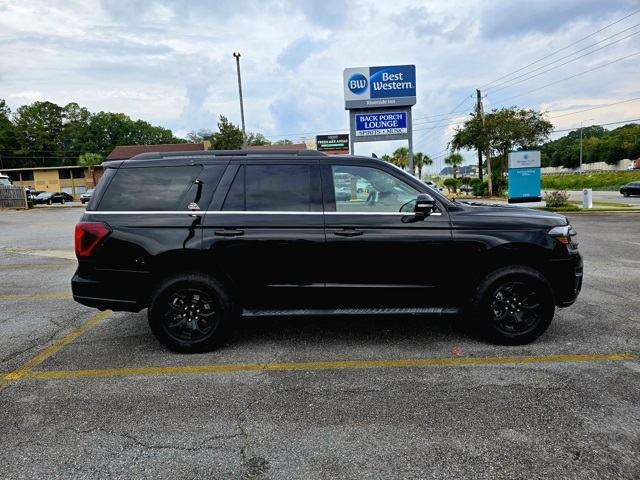 2022 Ford Expedition Timberline photo 3