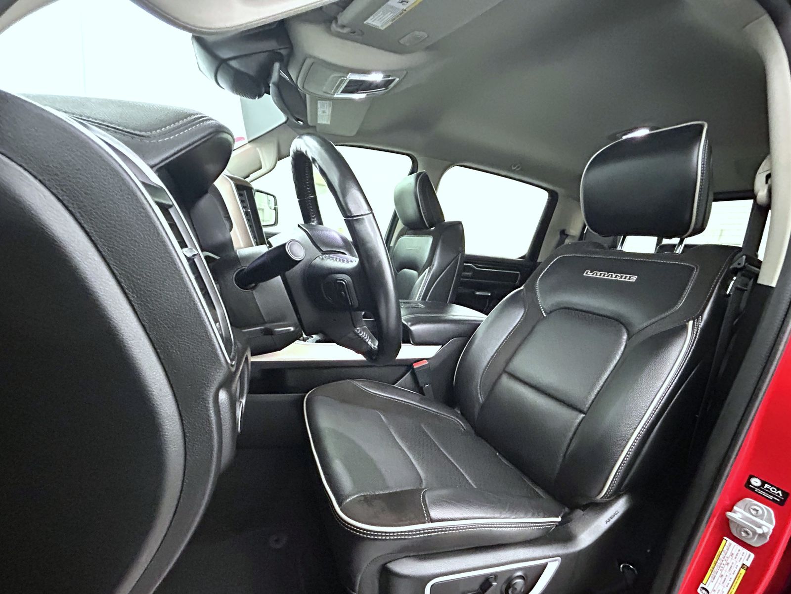 2022 Ram 1500 Laramie photo 10