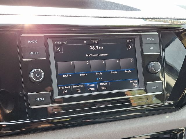 2024 Volkswagen Taos S photo 12