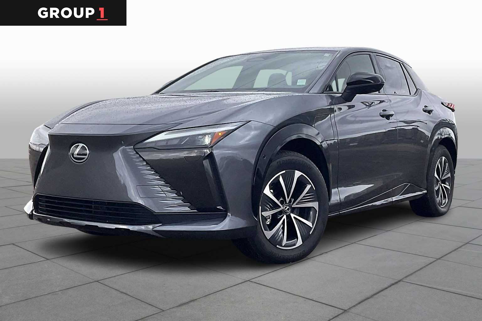 2023 Lexus RZ Premium's photo