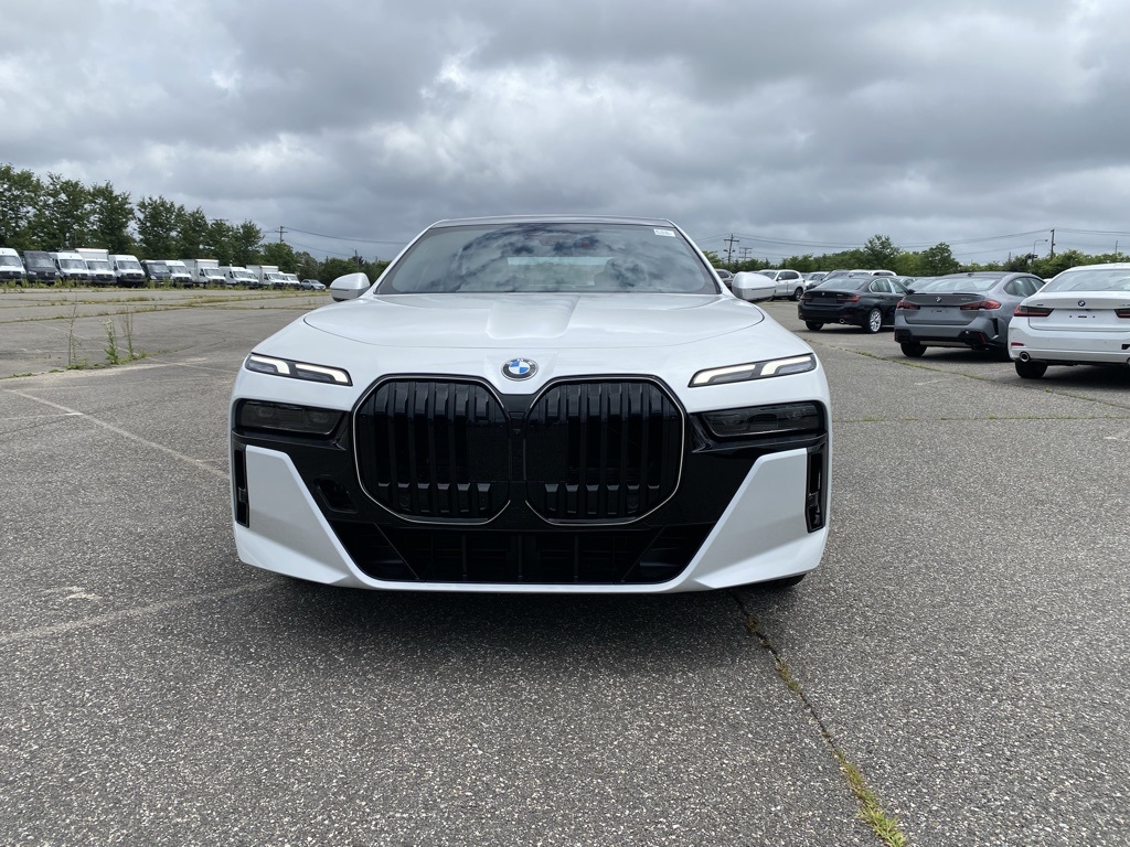 2025 Bmw 760i 760i xDrive photo 2
