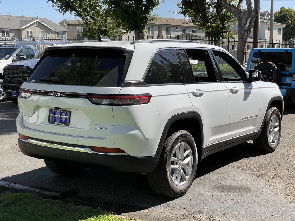 2025 Jeep Grand Cherokee Laredo X photo 5
