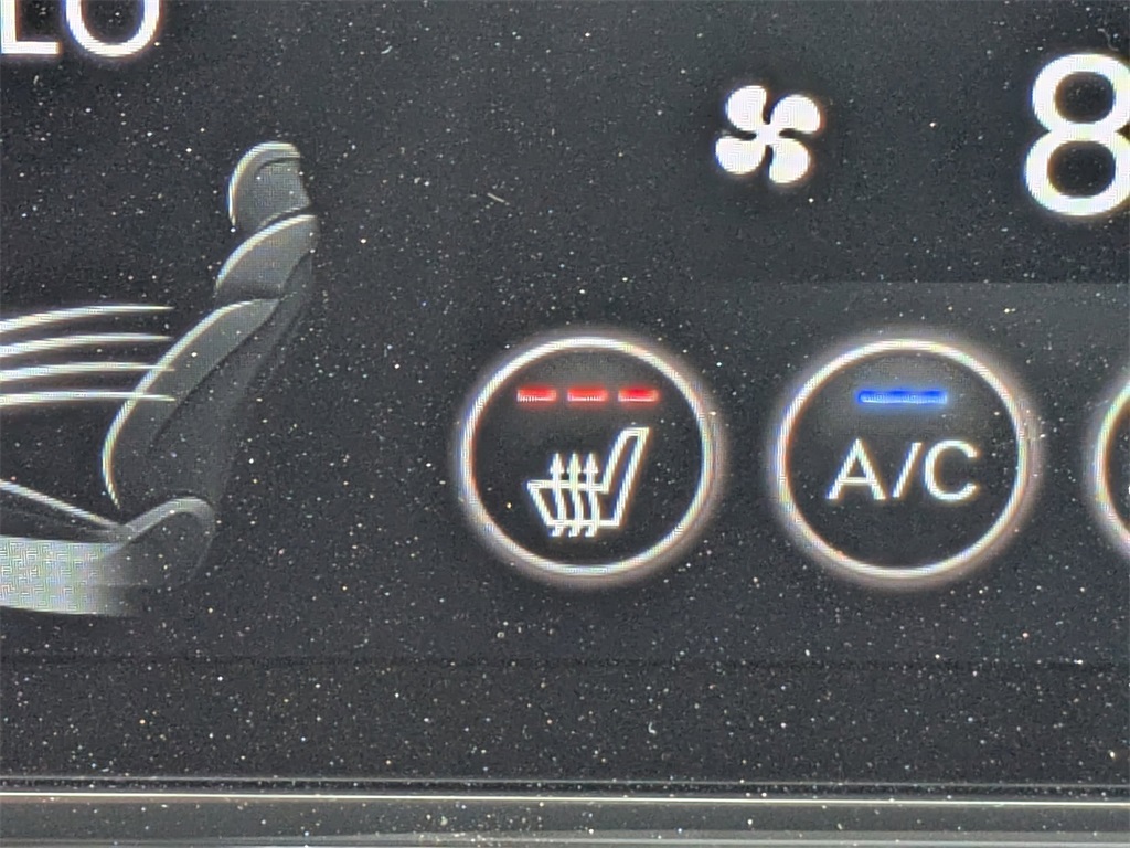 2025 Genesis G70 2.5T photo 22
