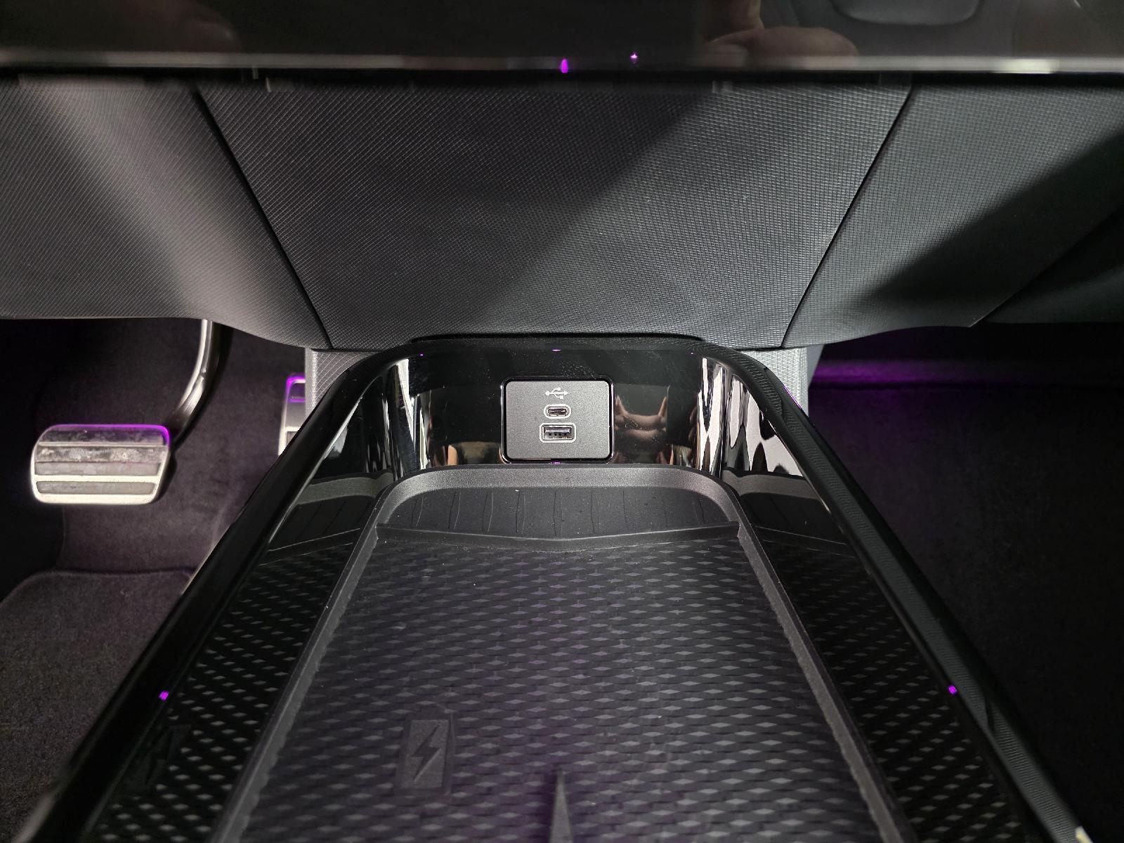 2025 Ford Mustang Mach-E Premium photo 31