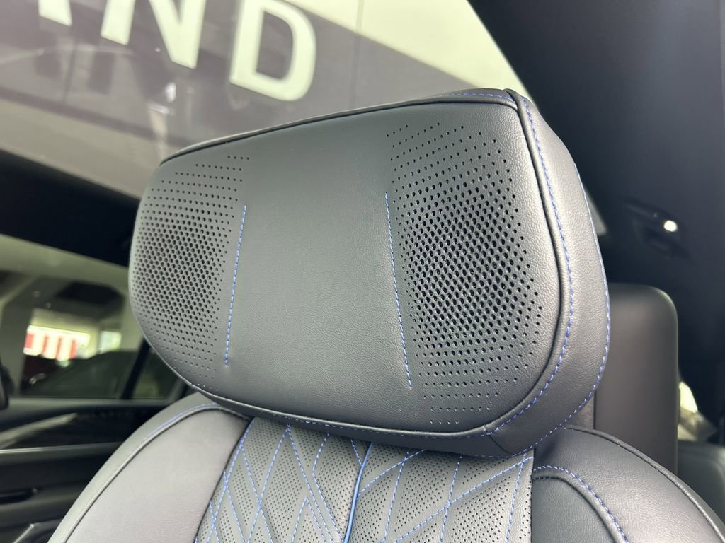2026 Cadillac Escalade IQ Sport photo 11