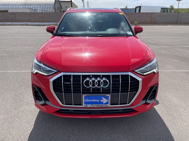 2023 Audi Q3 S line Premium Plus photo 2