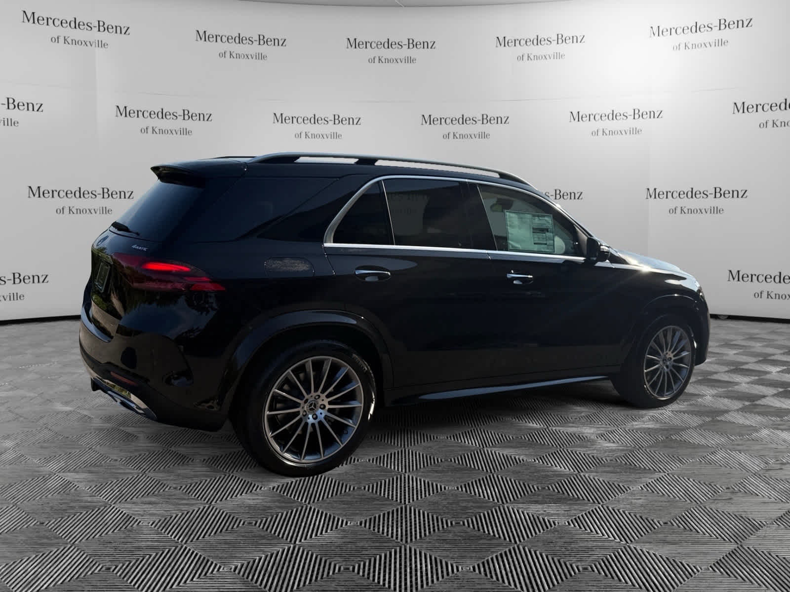 2026 Mercedes Benz GLE 450 4MATIC photo 4