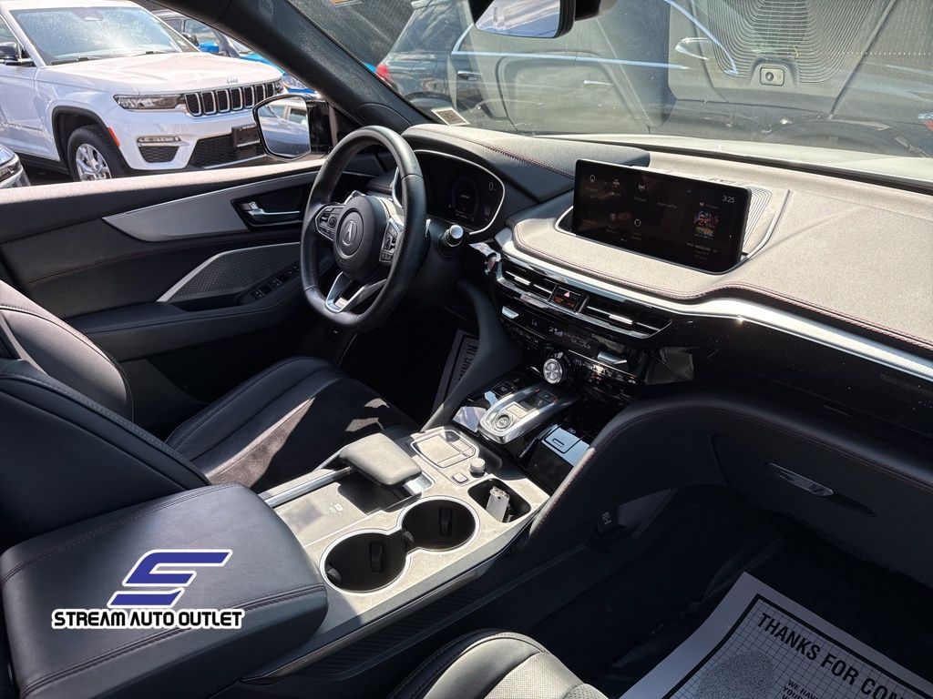 2023 Acura MDX A-Spec SH-AWD photo 13