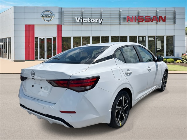 2025 Nissan Sentra SV photo 3