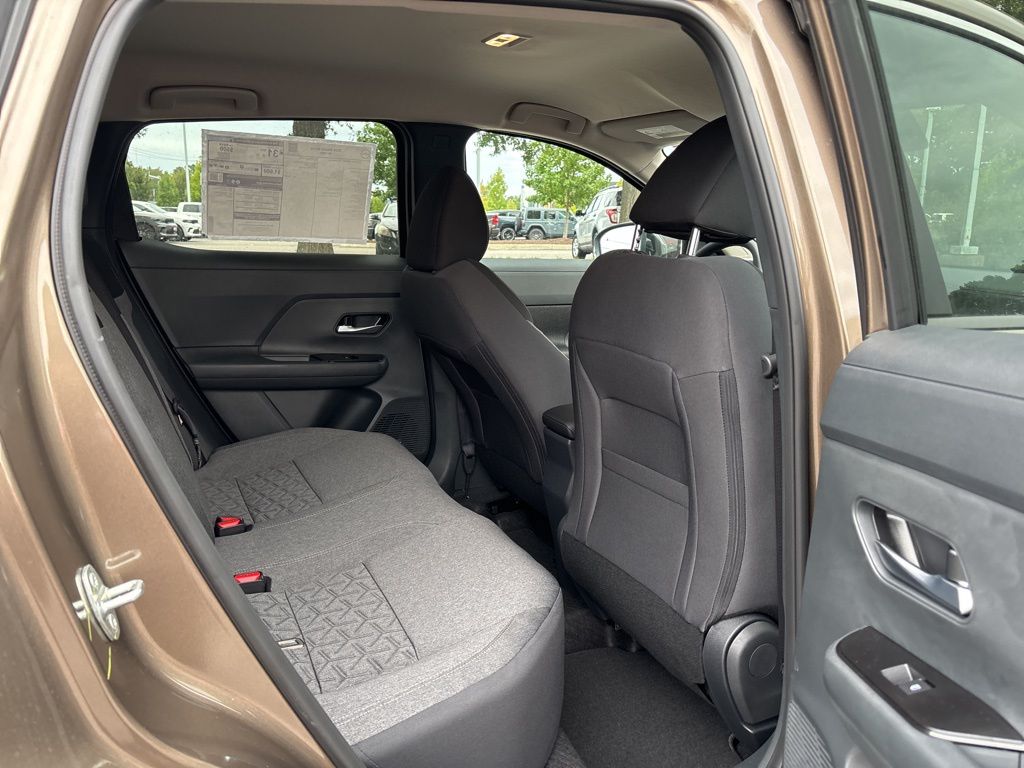 2026 Nissan Kicks SV photo 14