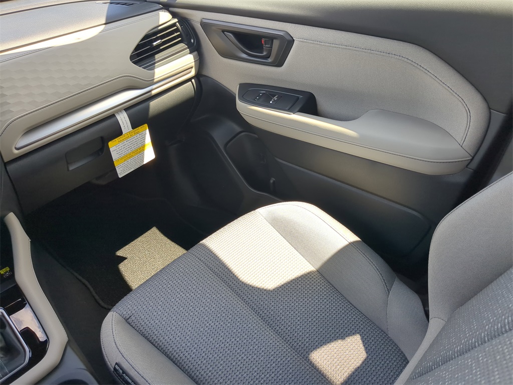2025 Subaru Forester Premium Base photo 12