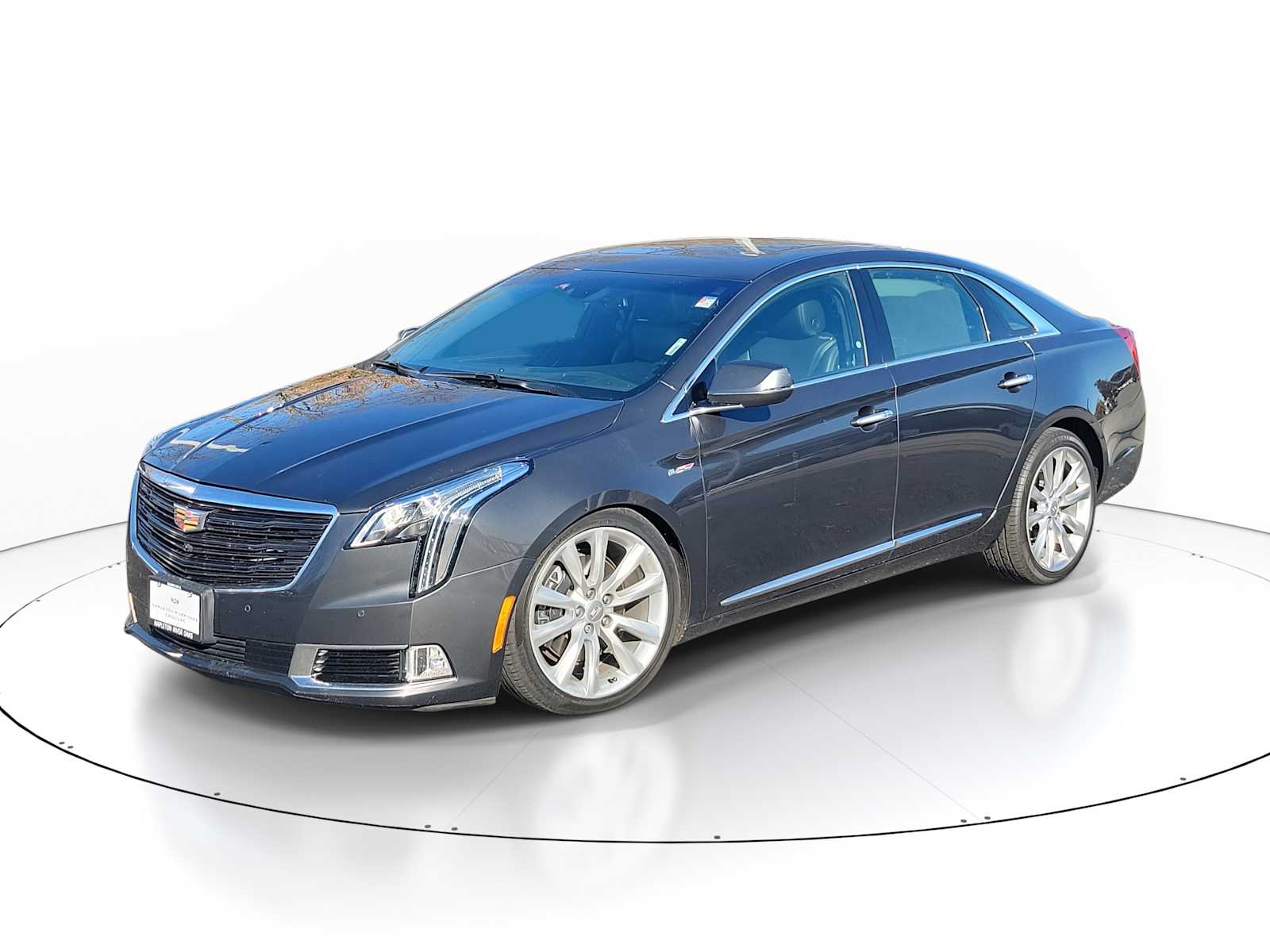 2019 Cadillac XTS Platinum's photo