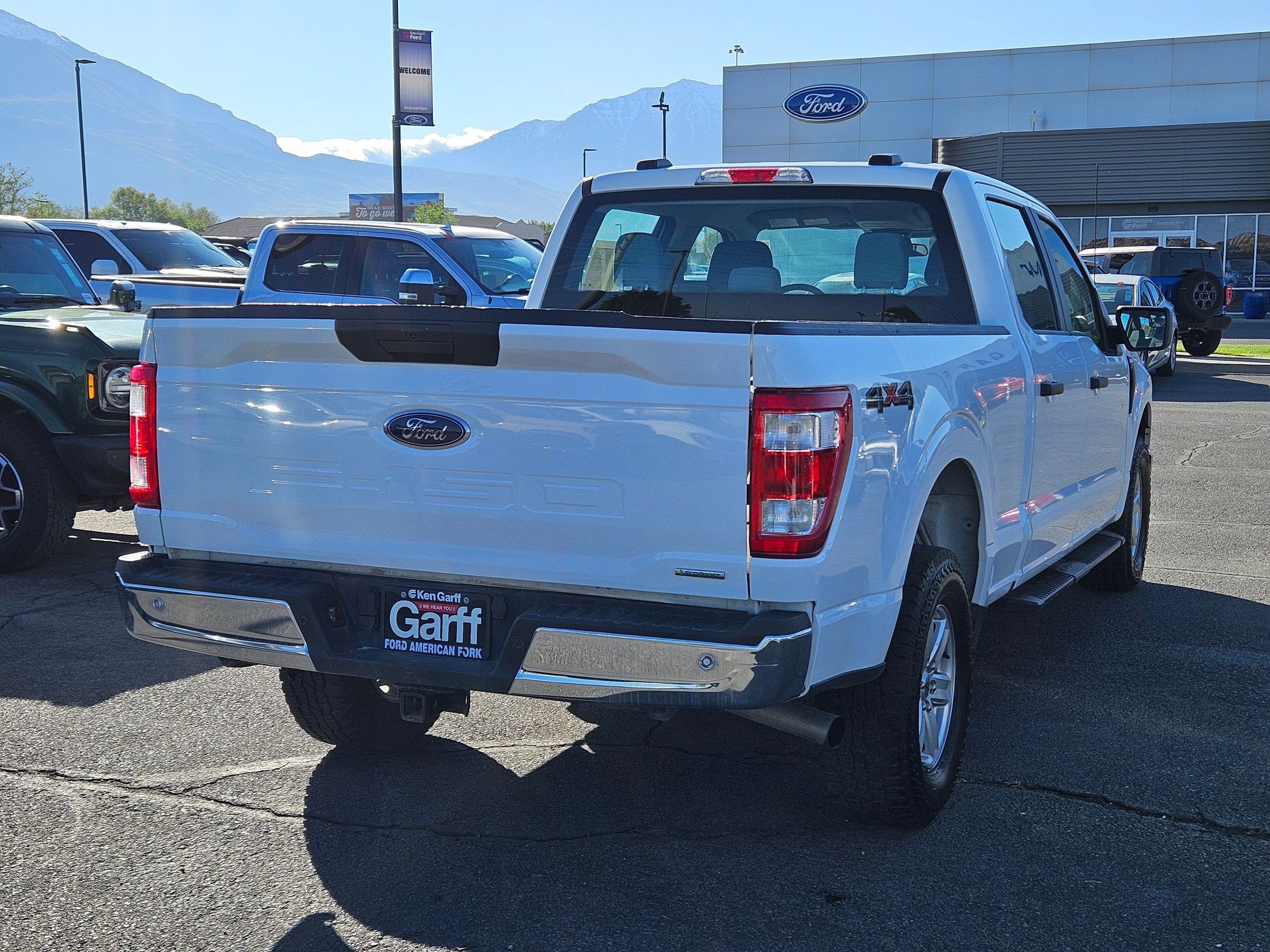 2022 Ford F-150 XL photo 2