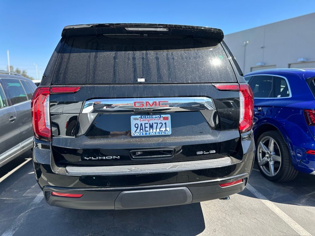2022 Gmc Yukon SLE photo 5