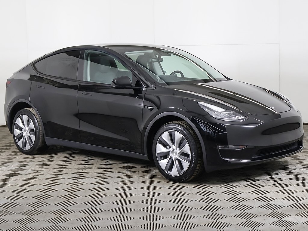 Used 2023 Tesla Model Y Long Range with VIN 7SAYGDEE4PA033654 for sale in Streetsboro, OH