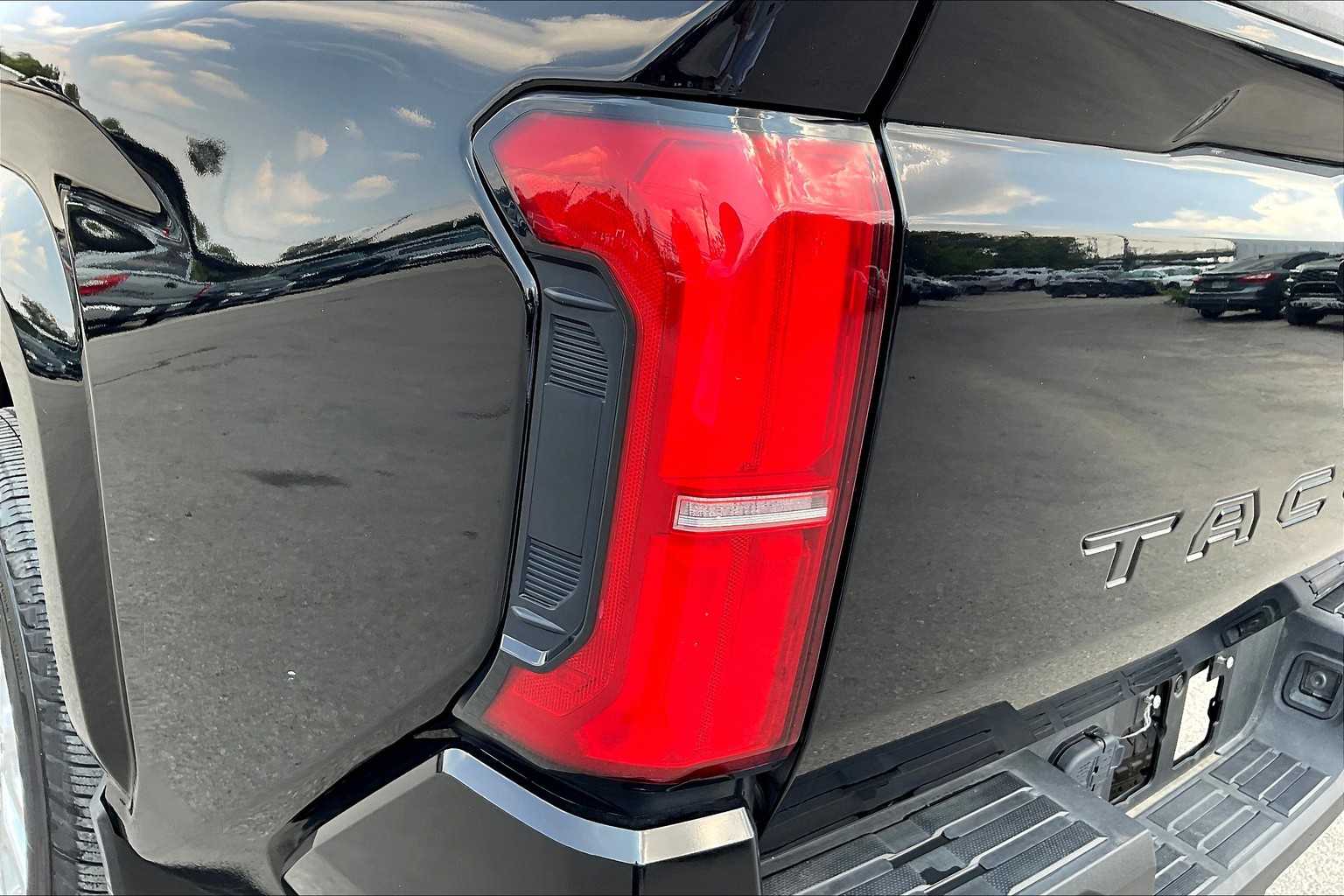 2024 Toyota Tacoma SR5 Double Cab photo 27