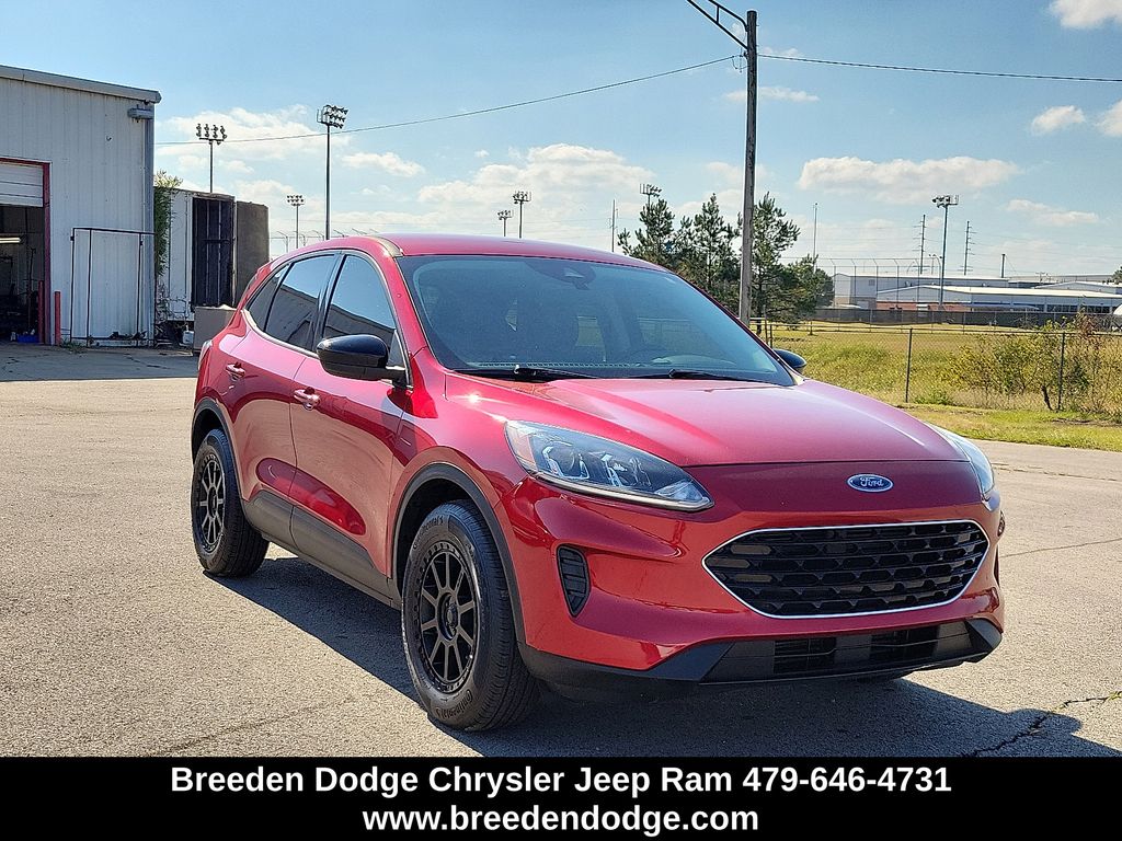 2021 Ford Escape SE