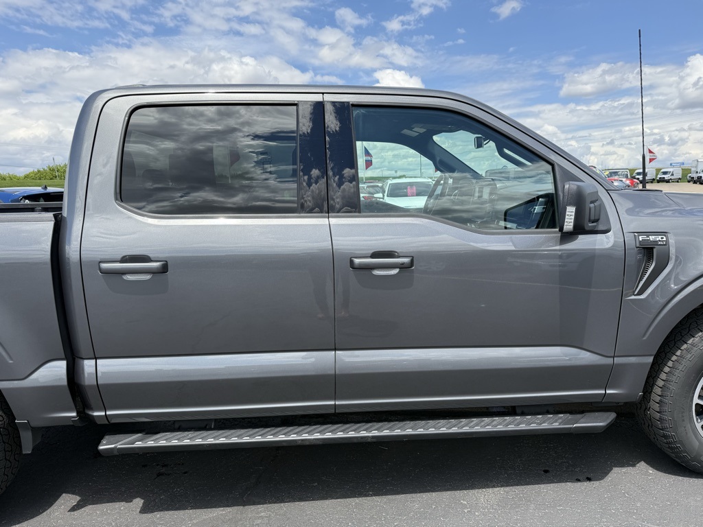2022 Ford F-150 XLT photo 26