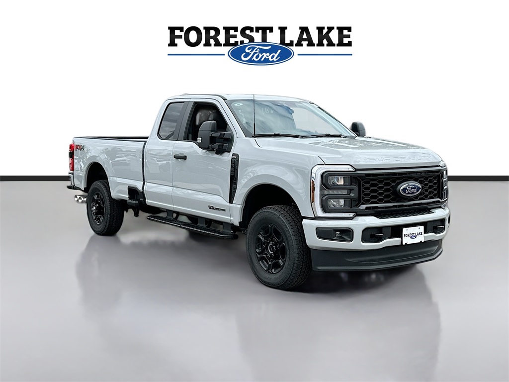 2026 Ford F-350 Super Duty XL's photo