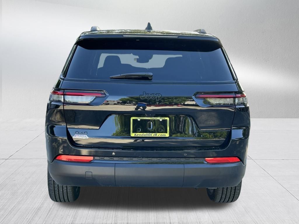 2024 Jeep Grand Cherokee Altitude photo 5