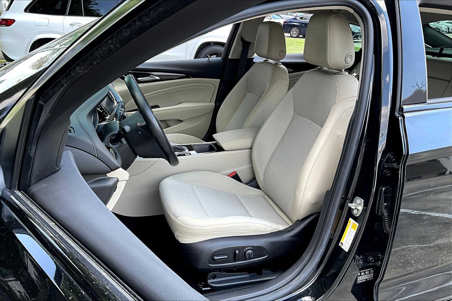 2018 Buick Regal Sportback Preferred II photo 6