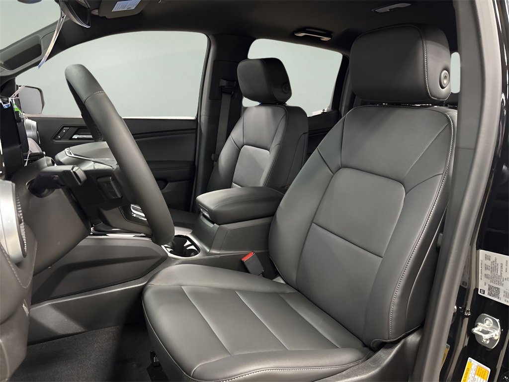 2026 Chevrolet Colorado LT photo 18