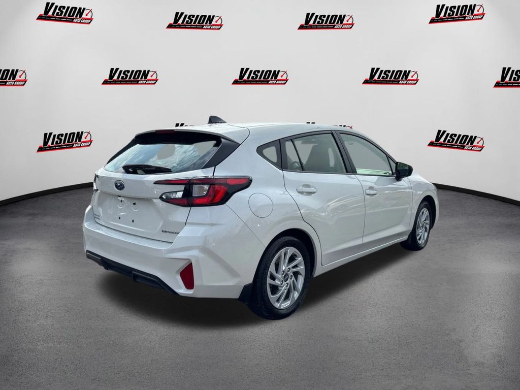 2024 Subaru Impreza Base photo 3