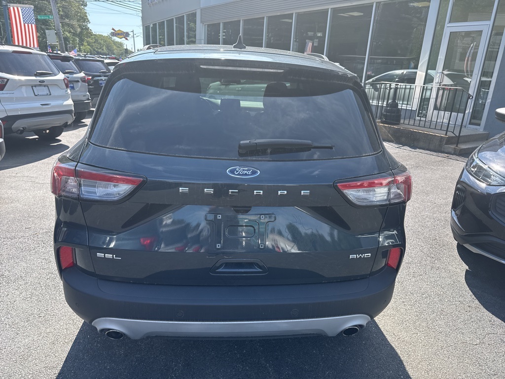2022 Ford Escape SEL photo 2