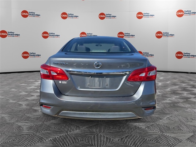 2016 Nissan Sentra S photo 3