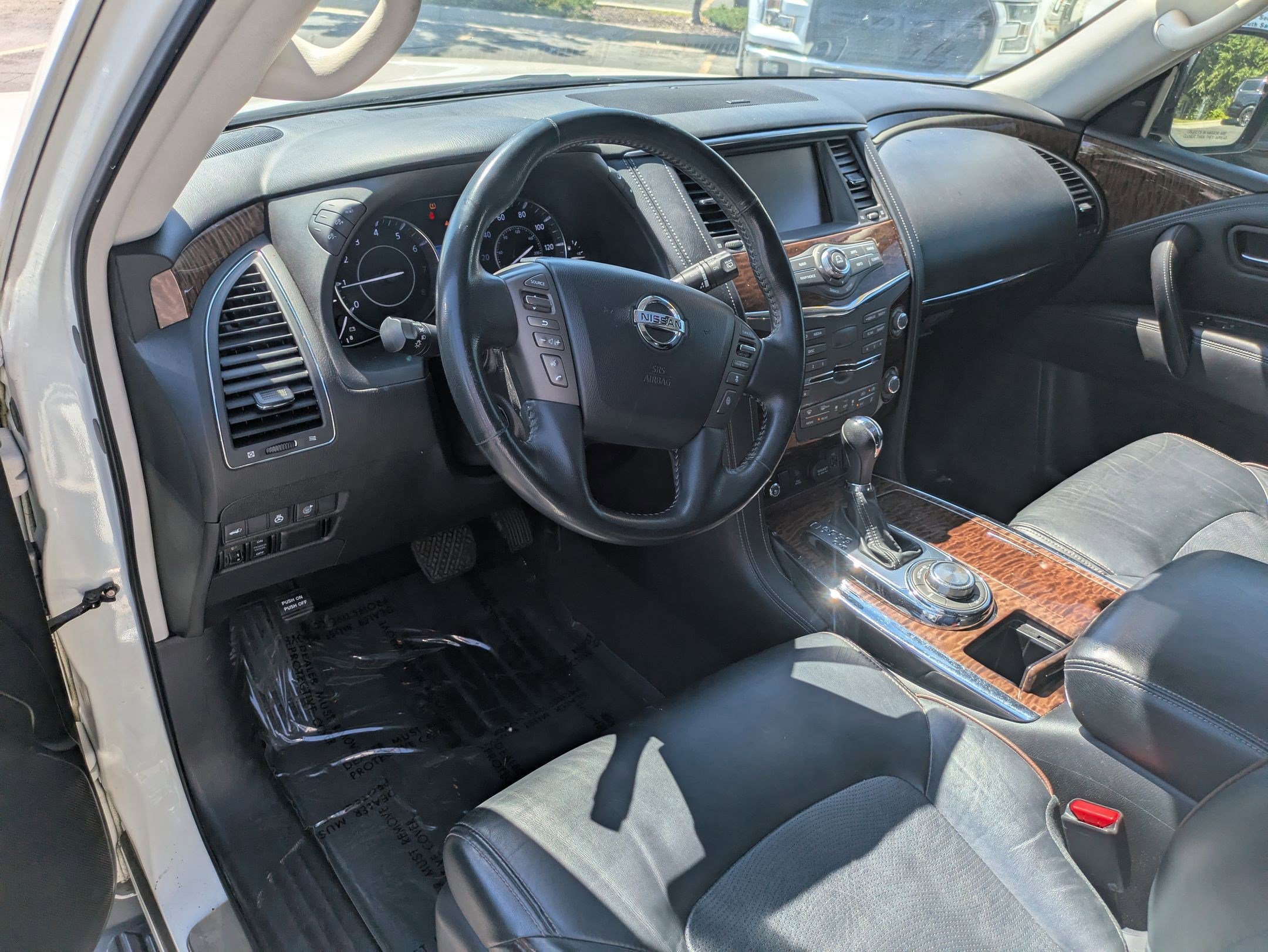 2018 Nissan Armada Platinum photo 14