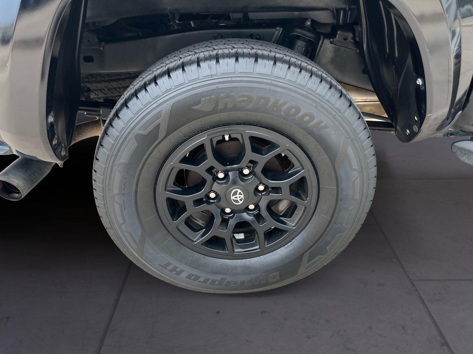 2020 Toyota Tacoma SR5 Double Cab V6 photo 11