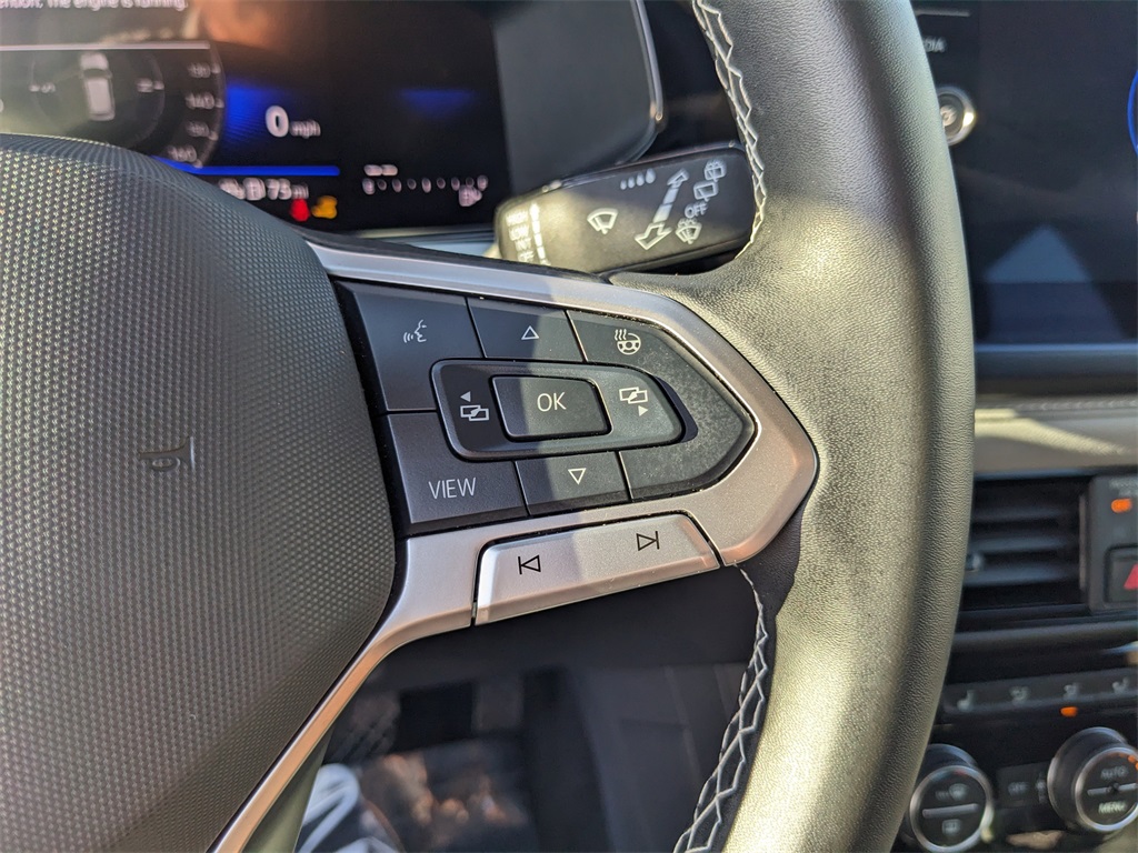 2024 Volkswagen Taos SE photo 29