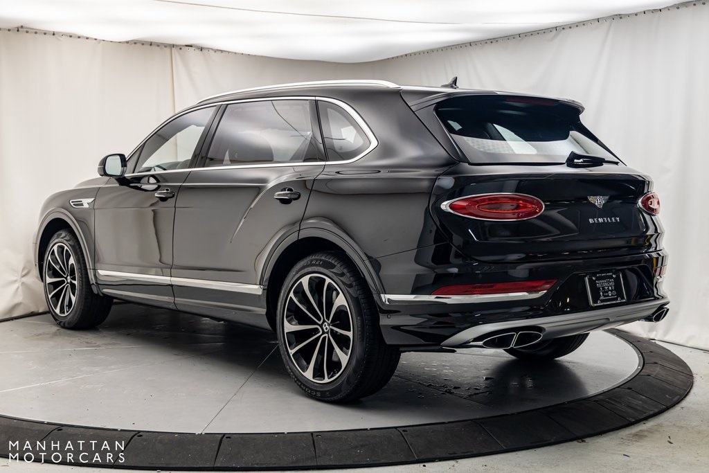 2024 Bentley Bentayga EWB photo 2