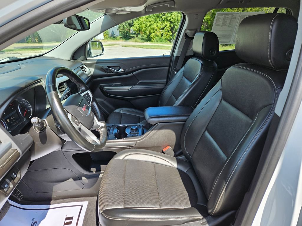 2023 Gmc Acadia SLT photo 18