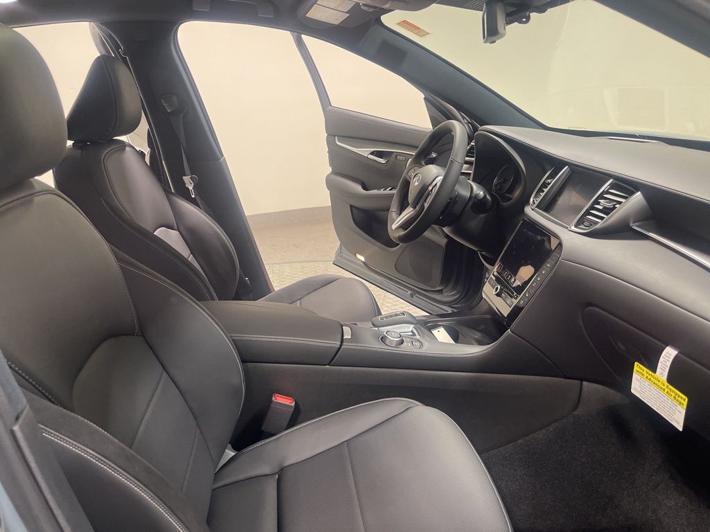 2025 Infiniti QX55 Sensory photo 16
