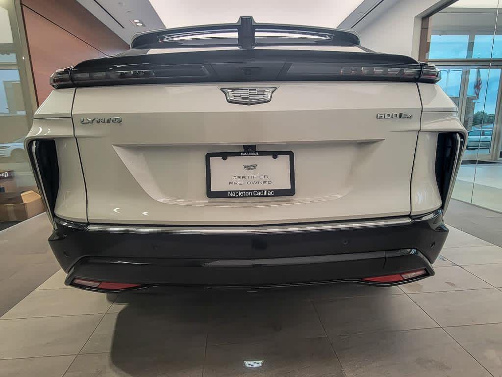 2024 Cadillac Lyriq Luxury photo 3