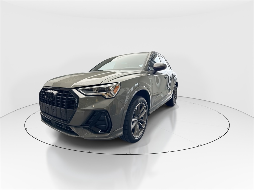 2025 Audi Q3 Premium S line photo 3