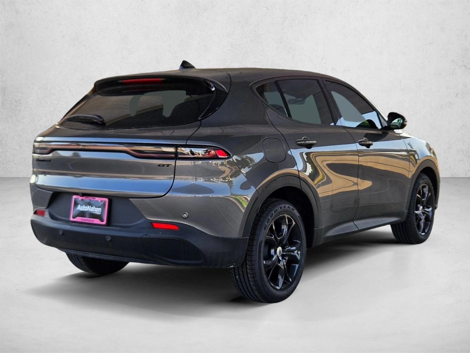 2025 Dodge Hornet GT photo 2