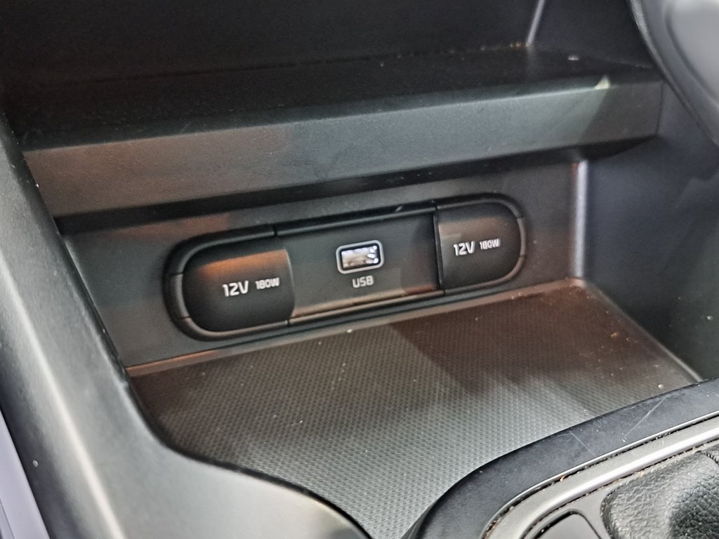 2023 Kia Soul LX photo 12