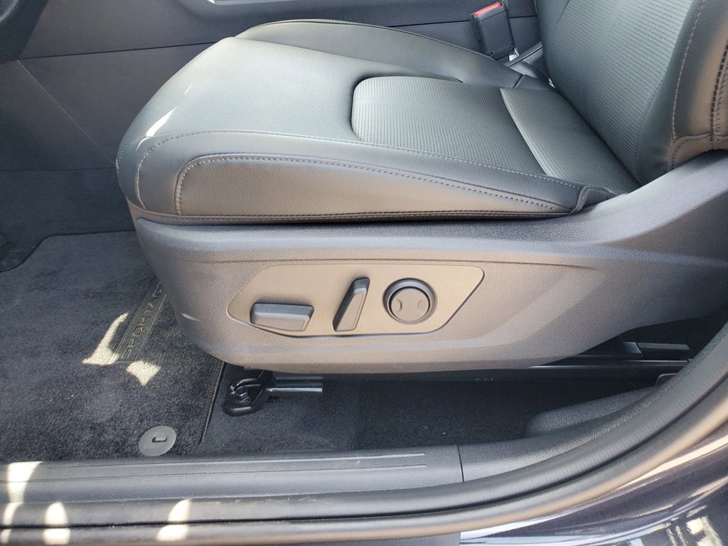 2026 Kia Sportage EX photo 10