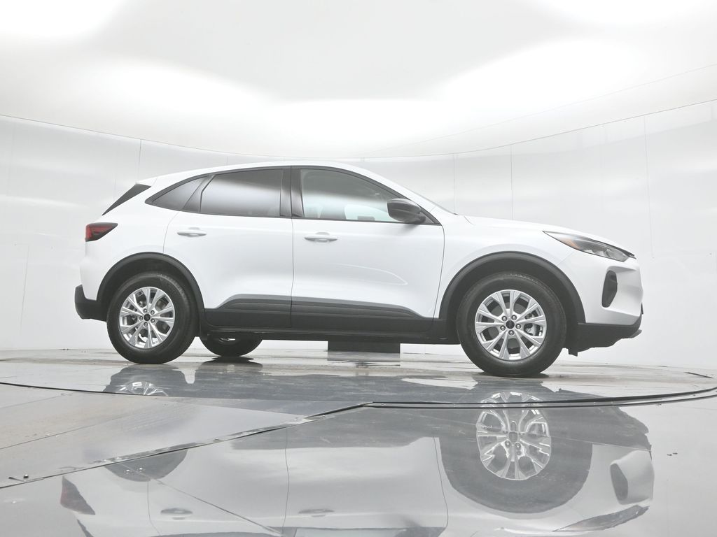 2025 Ford Escape Active photo 2
