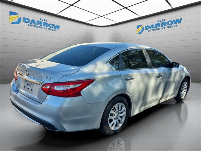 2016 Nissan Altima 2.5 S photo 3