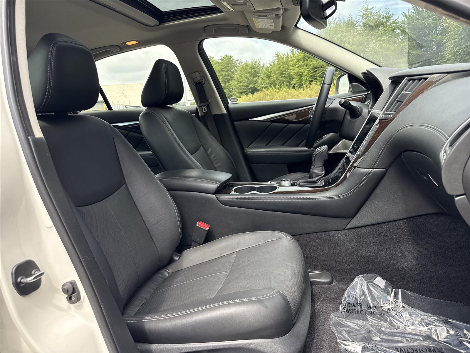 2018 Infiniti Q50 3.0t LUXE photo 22