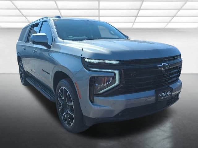 2025 Chevrolet Suburban RST's photo