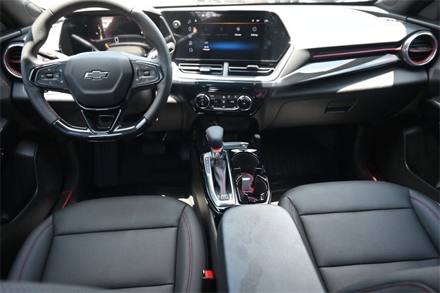 2025 Chevrolet Trax photo 8