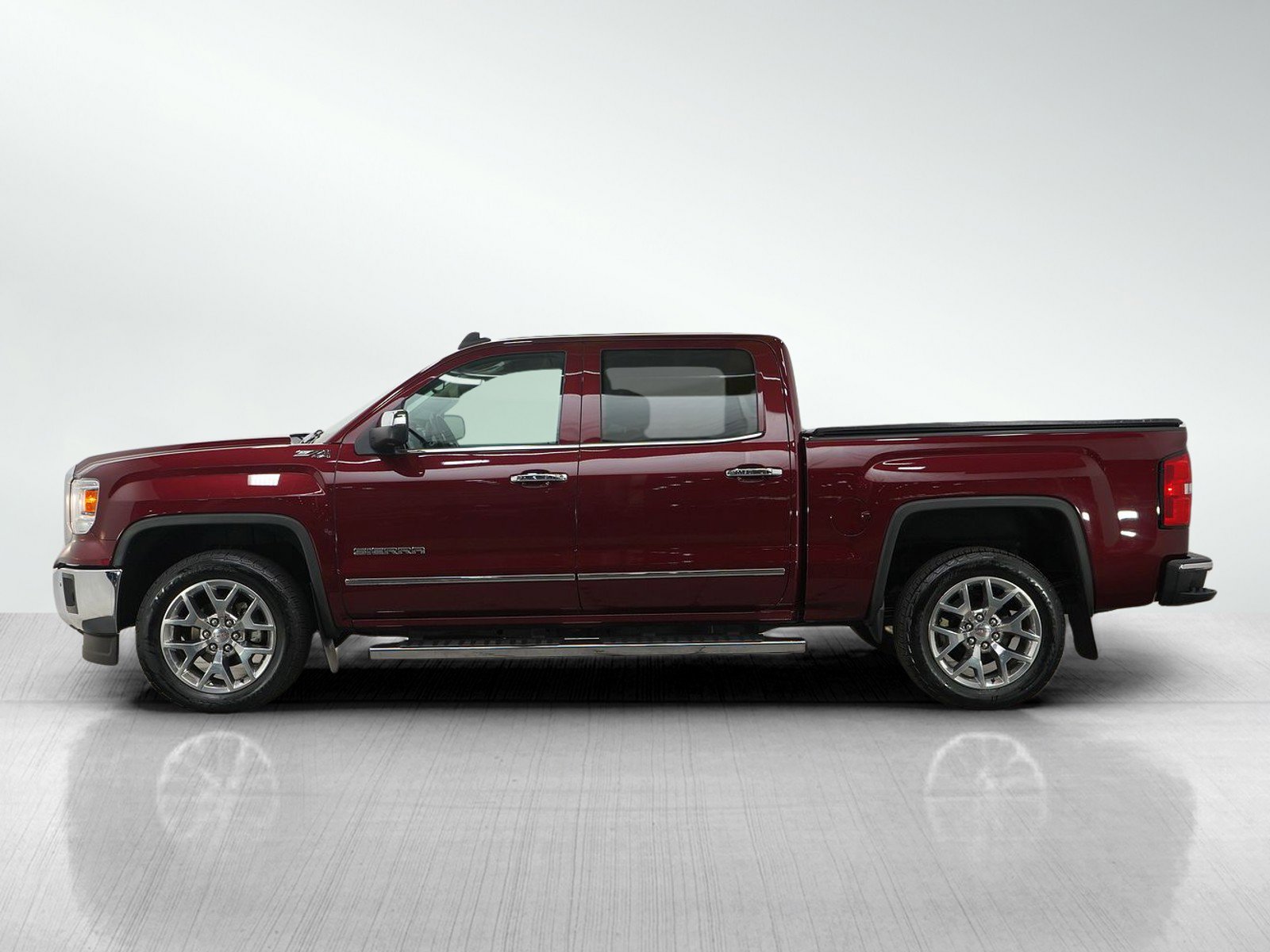 Used 2015 GMC Sierra 1500 SLT with VIN 3GTU2VEC4FG475599 for sale in Bloomington, Minnesota