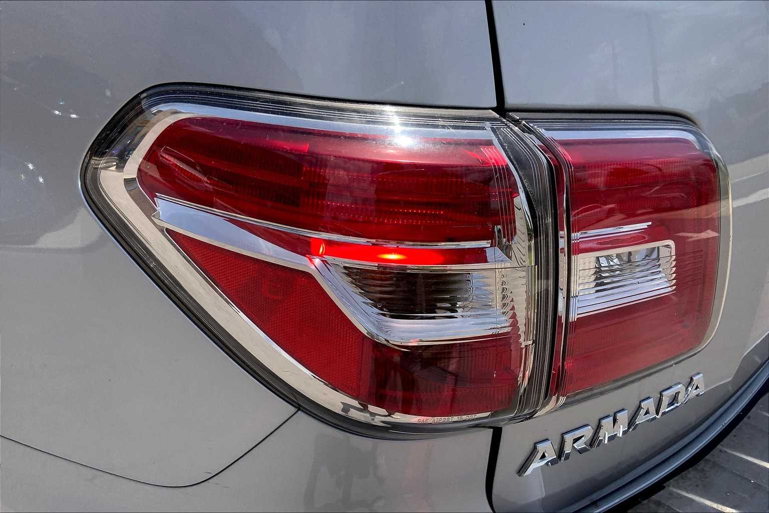 2019 Nissan Armada SV photo 25